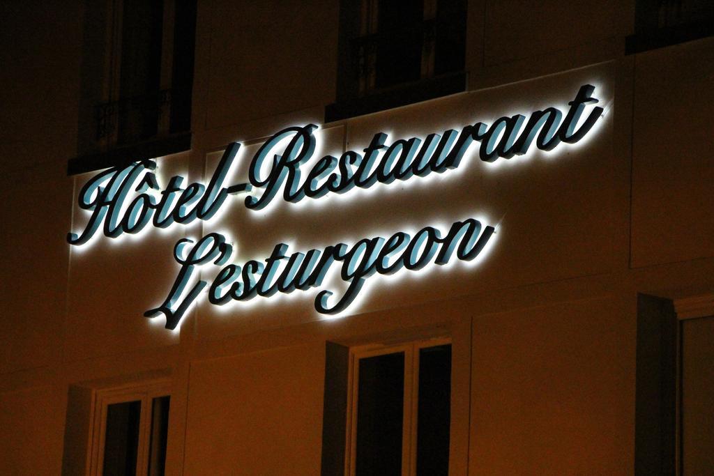 פואסי Hotel L'Esturgeon מראה חיצוני תמונה